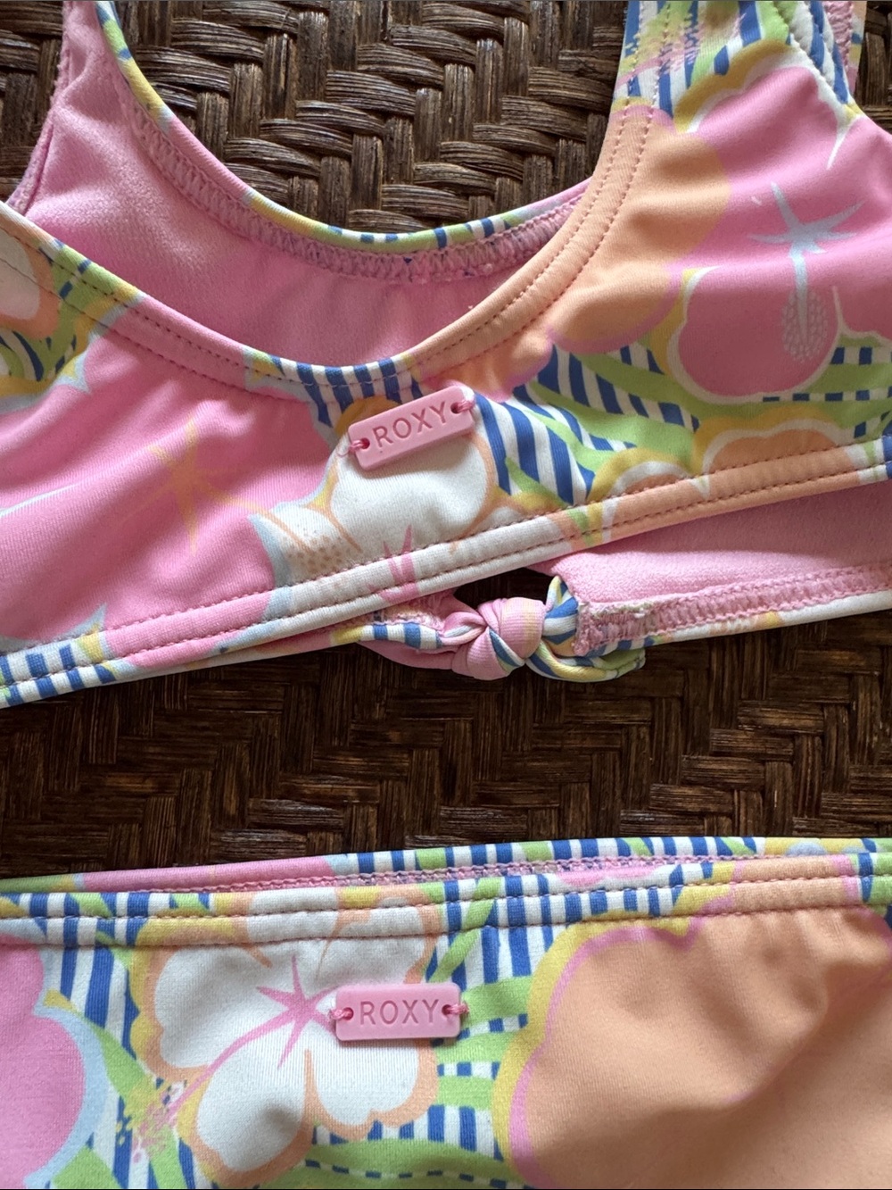 Girls Roxy Bikini - Picture 9 of 9